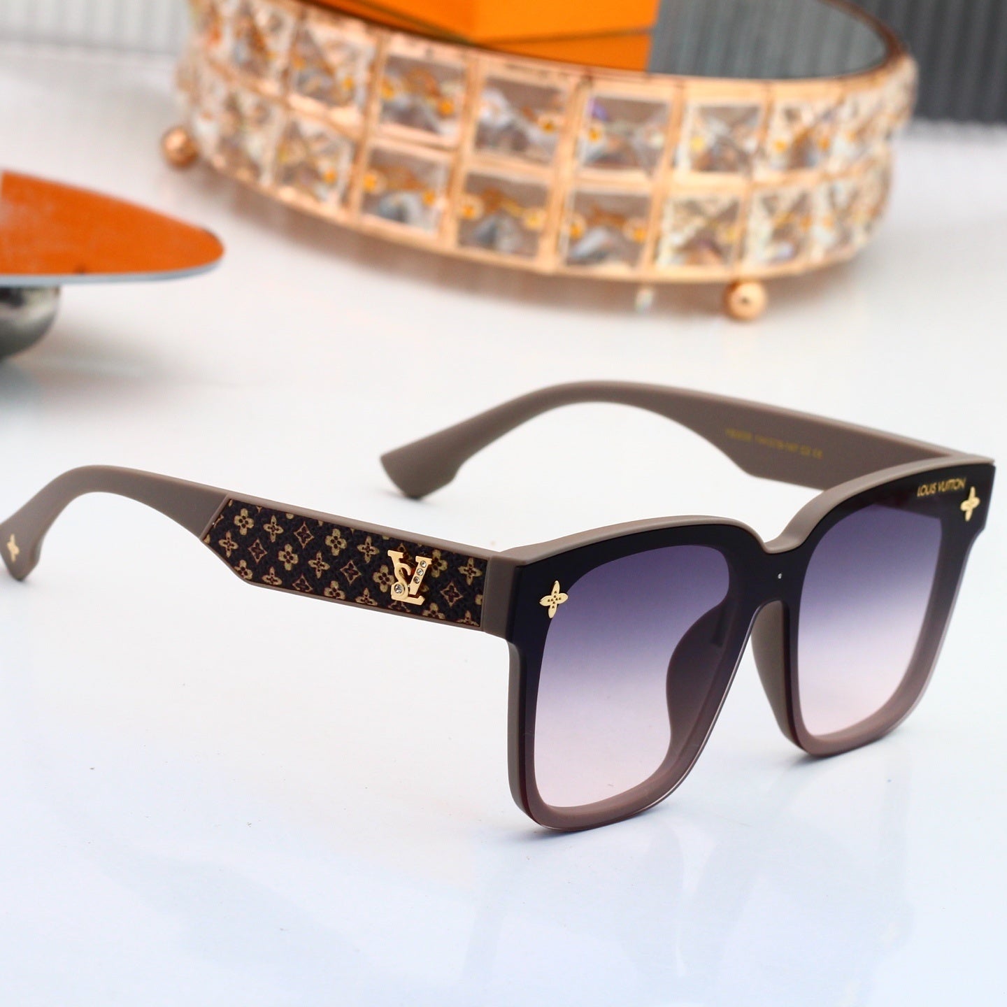 Louis vuitton Oversized Sunglasses with Monogram Temples 4037 Butterfly