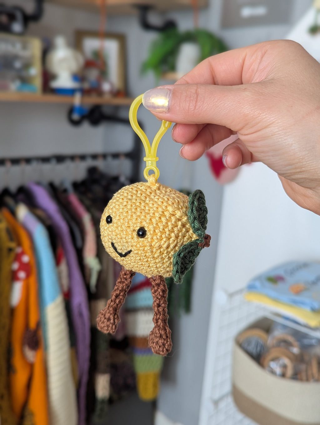 Crochet Lemon Plushie Pattern PDF - Amigurumi Bag Charm or Keychain - Beginner Friendly Fruit Toy - Crochet Pattern - Instant Download